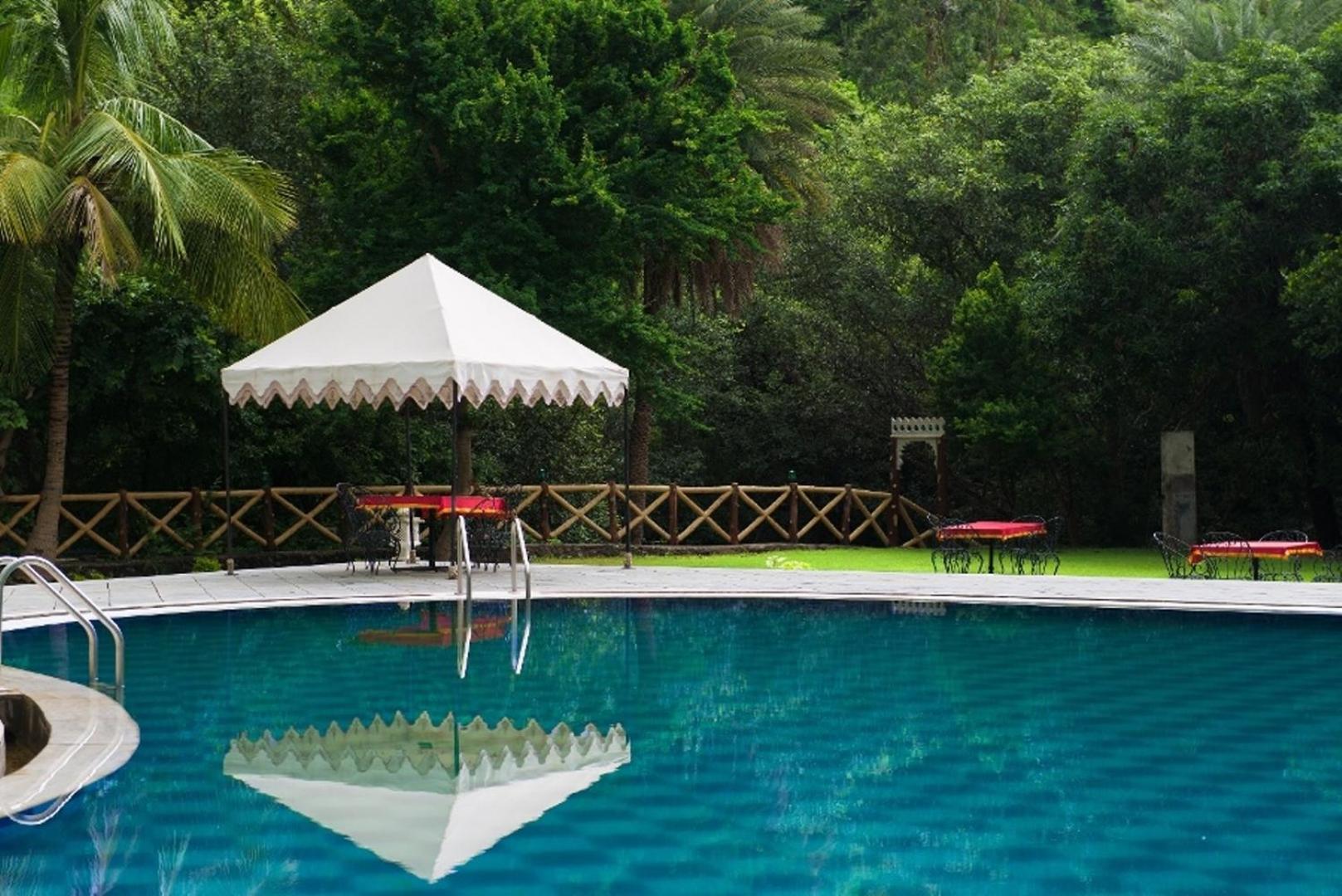 Aaram Baagh - A Luxury Nature Resort Udaipur Exterior foto